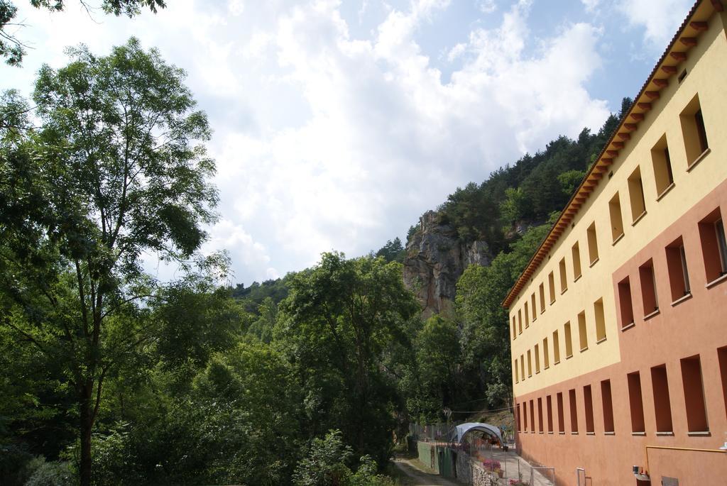 Alberg Roques Blanques Ribes De Freser Dış mekan fotoğraf